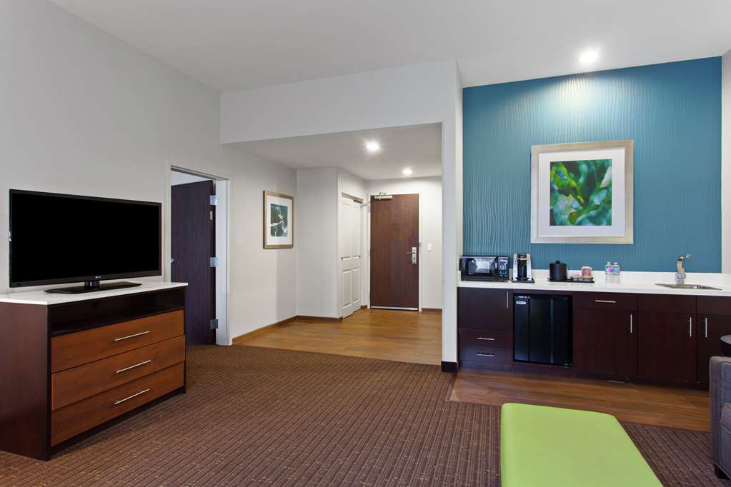 Фото Hilton Garden Inn Victoria