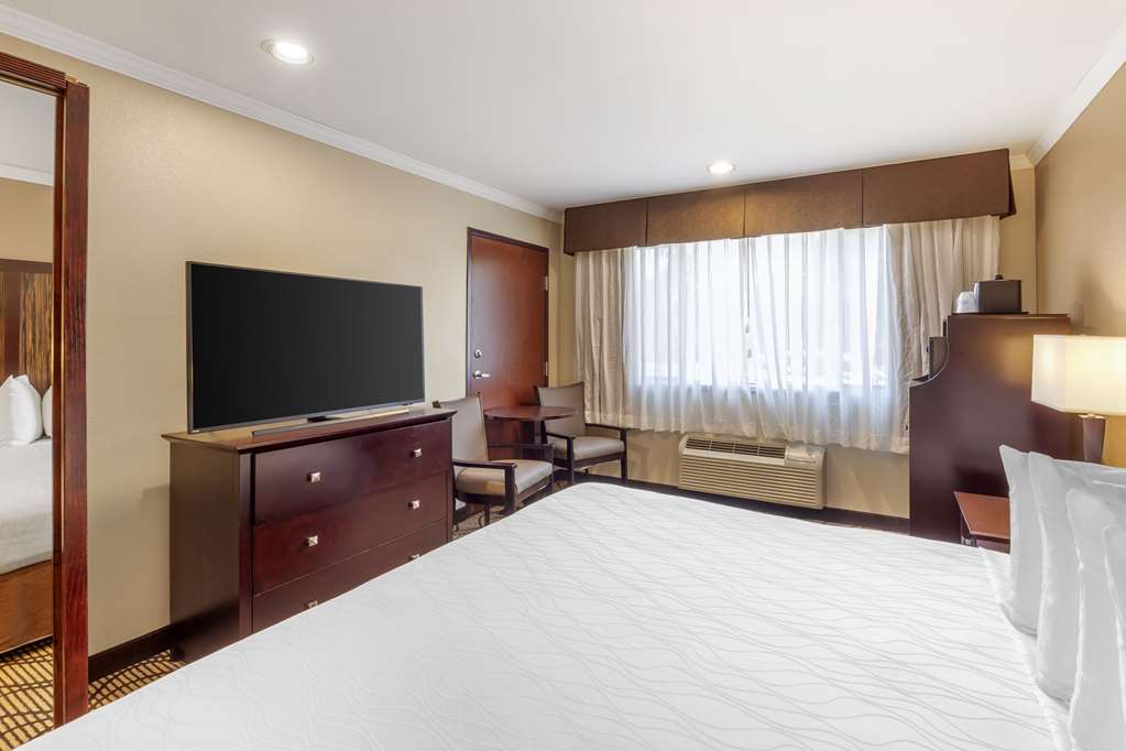 Фото Best Western Plus Orchid Hotel & Suites