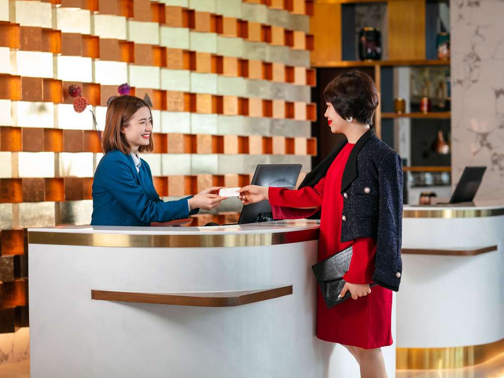 Фото Mövenpick Living West Hanoi