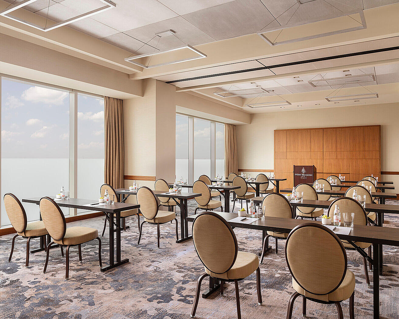 Фото Four Seasons Hotel St Louis