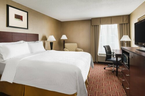Гостиница Holiday Inn Express Brockton - Boston в Броктоне