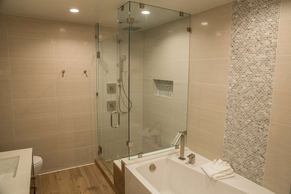Фото Hilton Garden Inn Los Angeles Montebello
