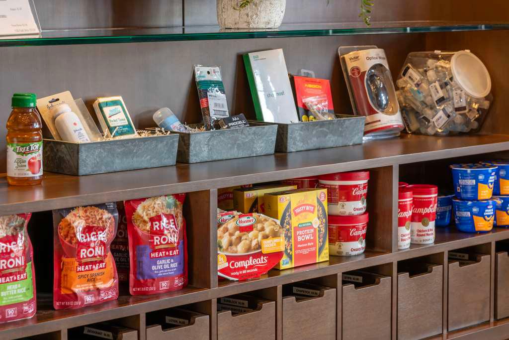 Фото Best Western Premier Boulder Falls Inn