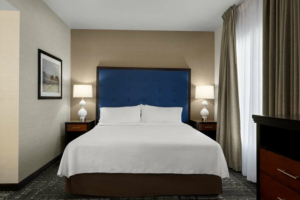 Фото Homewood Suites by Hilton Bakersfield