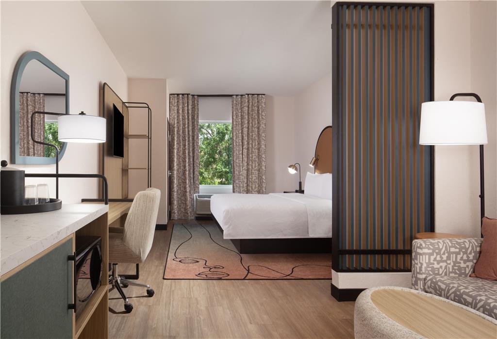 Фото Comfort Suites At Fairgrounds - Casino