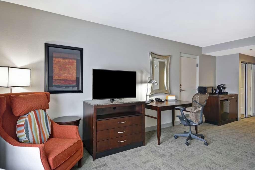 Фото Hilton Garden Inn Toledo Perrysburg