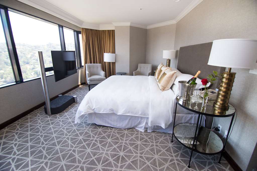 Фото Hilton Los Angeles/Universal City