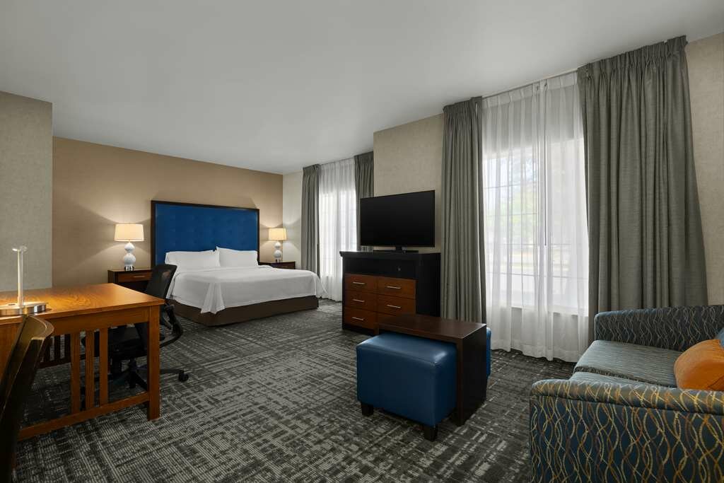 Фото Homewood Suites by Hilton Bakersfield