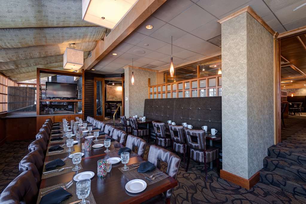 Фото DoubleTree by Hilton Hotel Akron Fairlawn