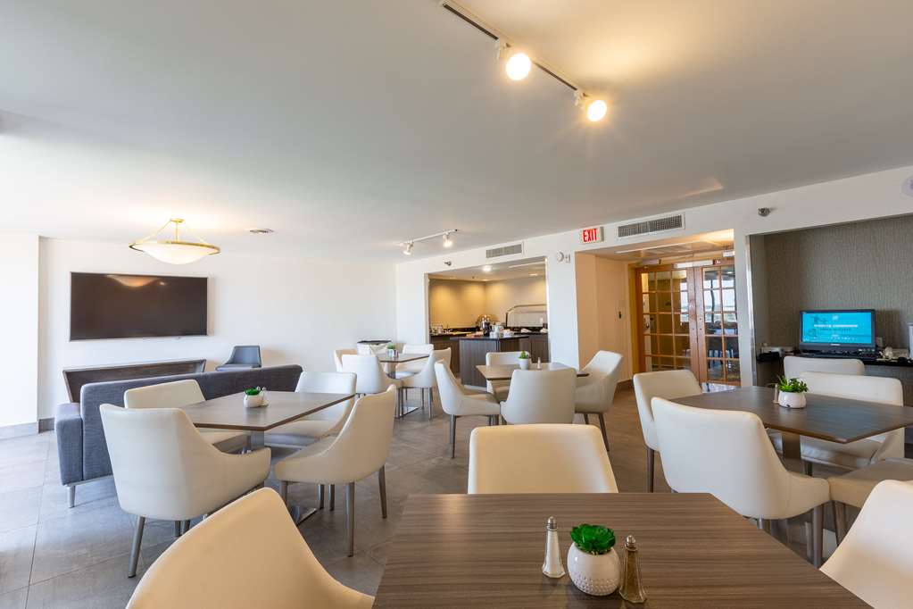 Фото DoubleTree by Hilton Dallas - Richardson