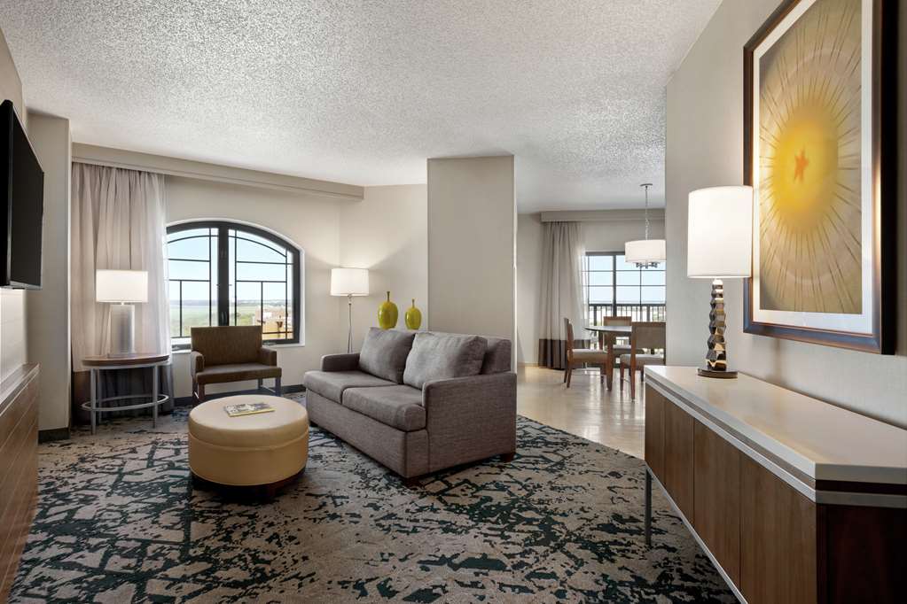Фото Embassy Suites by Hilton Dallas Dfw Airport North