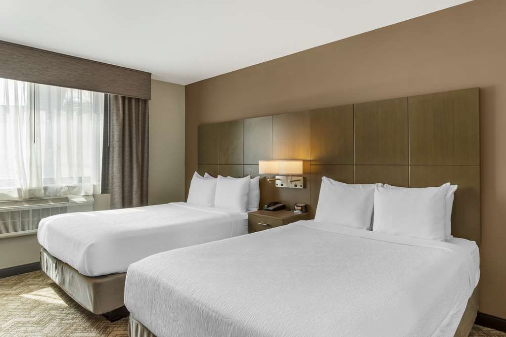 Фото Best Western Brooklyn-Coney Island Inn