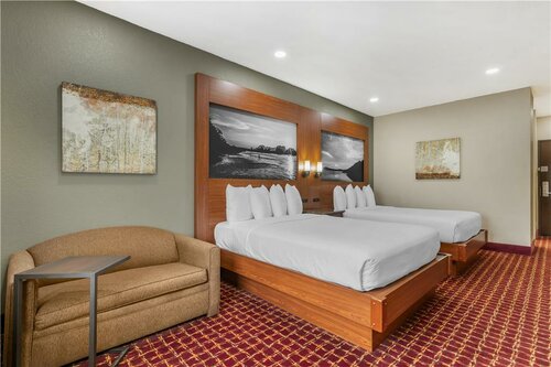Гостиница Best Western Plus Yukon в Юконе