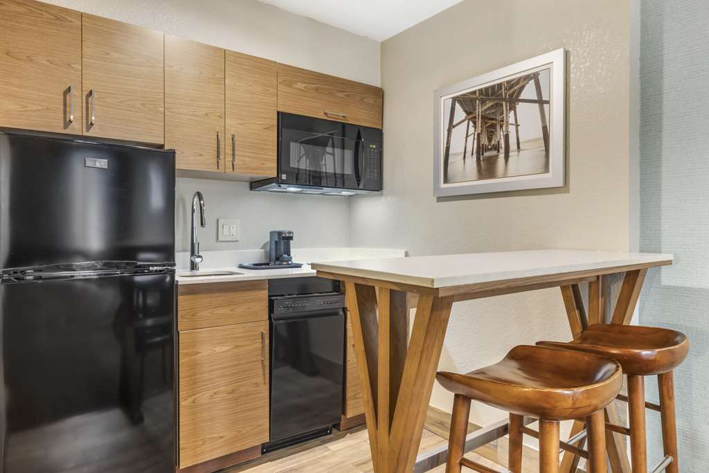 Фото Best Western Carlsbad by the Sea