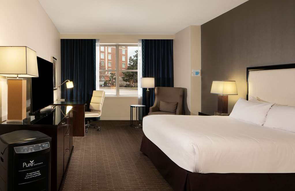 Фото Hilton Alexandria Old Town