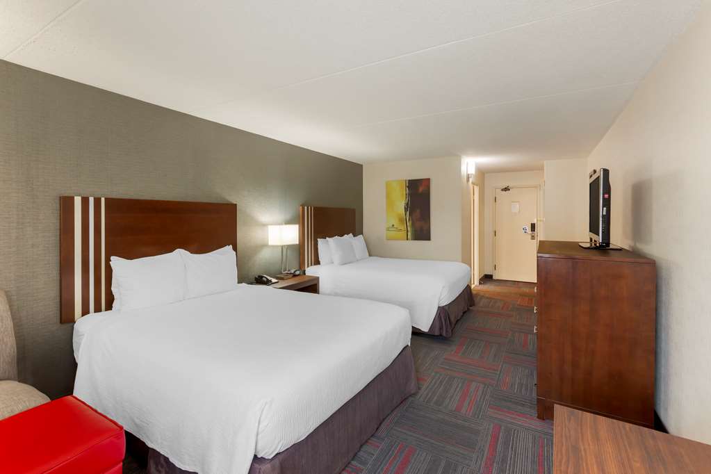 Фото Best Western Plus Toronto Airport Hotel