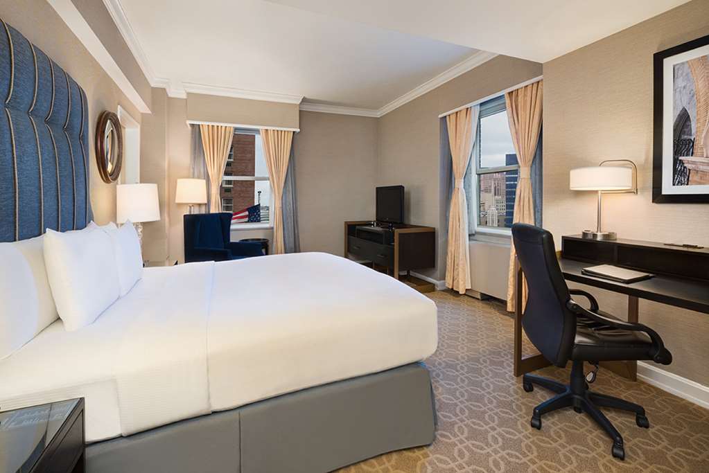 Фото Hilton Milwaukee City Center