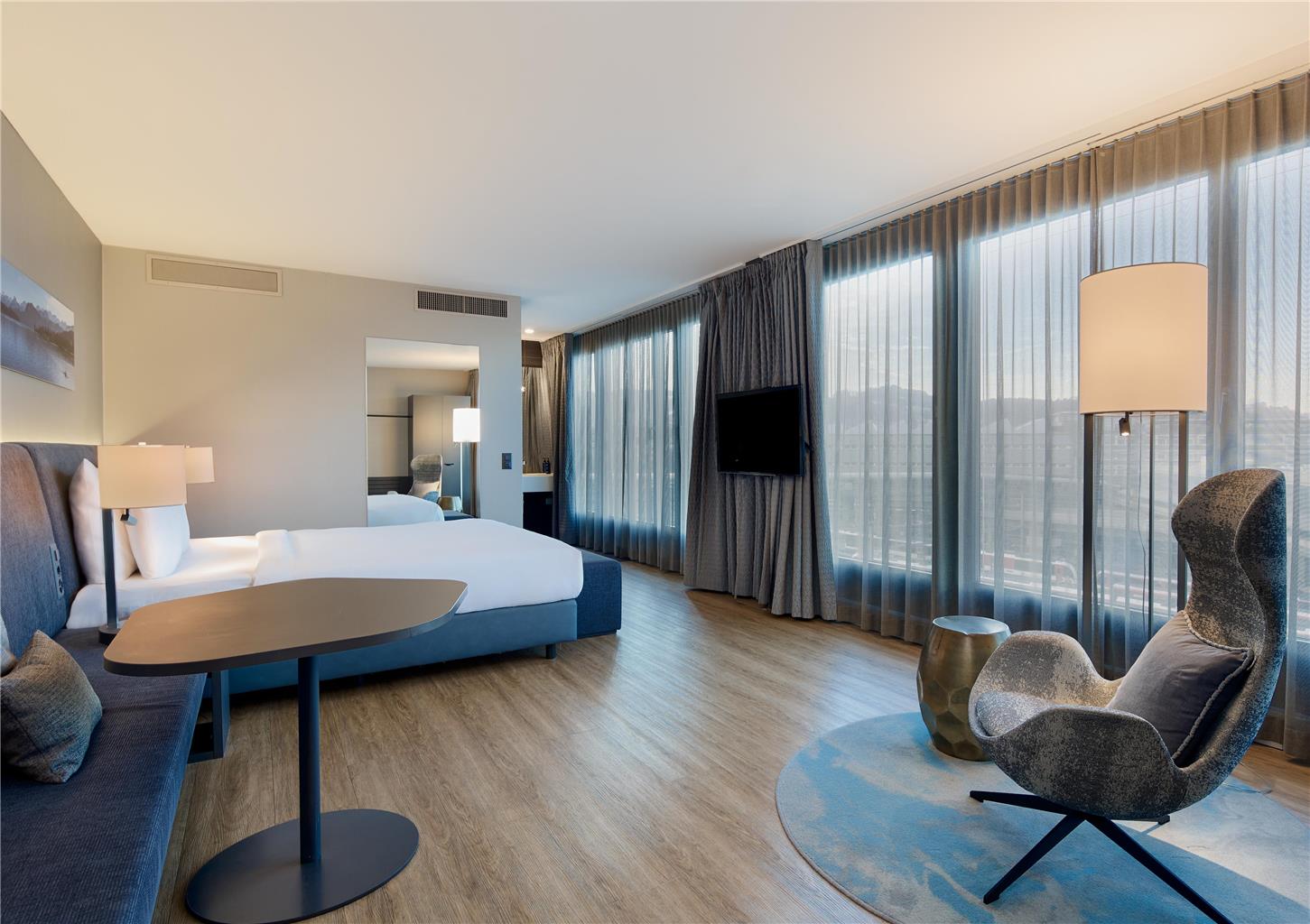 Фото Radisson Blu Hotel, Lucerne