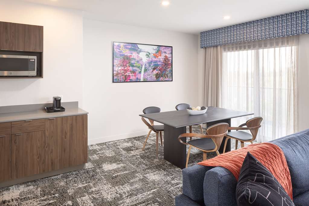 Фото Hampton Inn & Suites Rochester Downtown