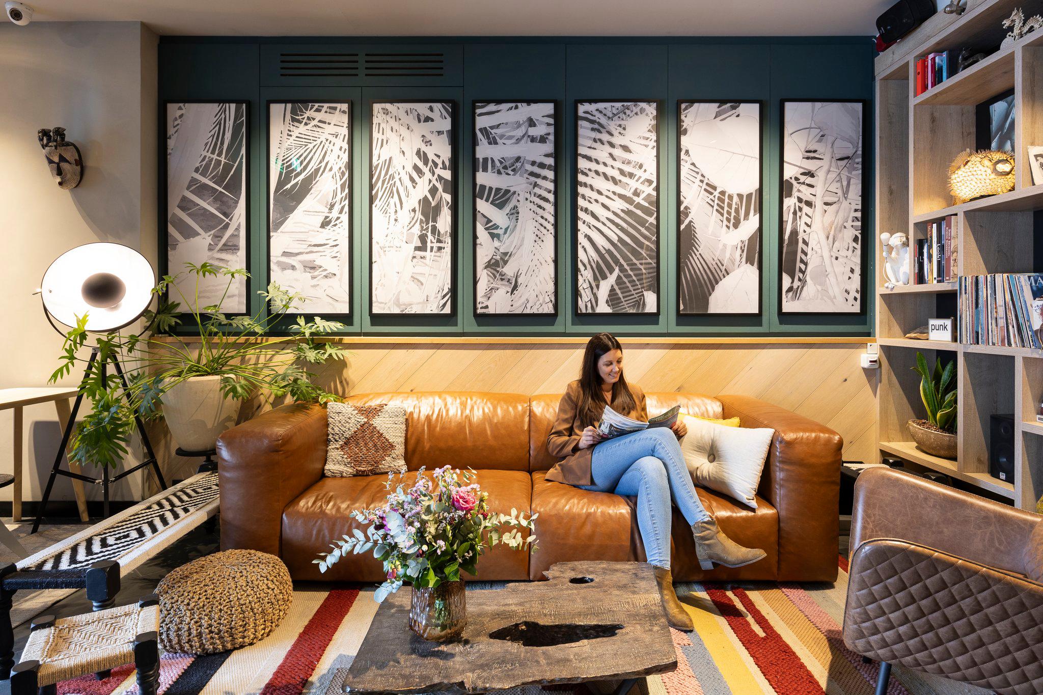 Фото отеля 2