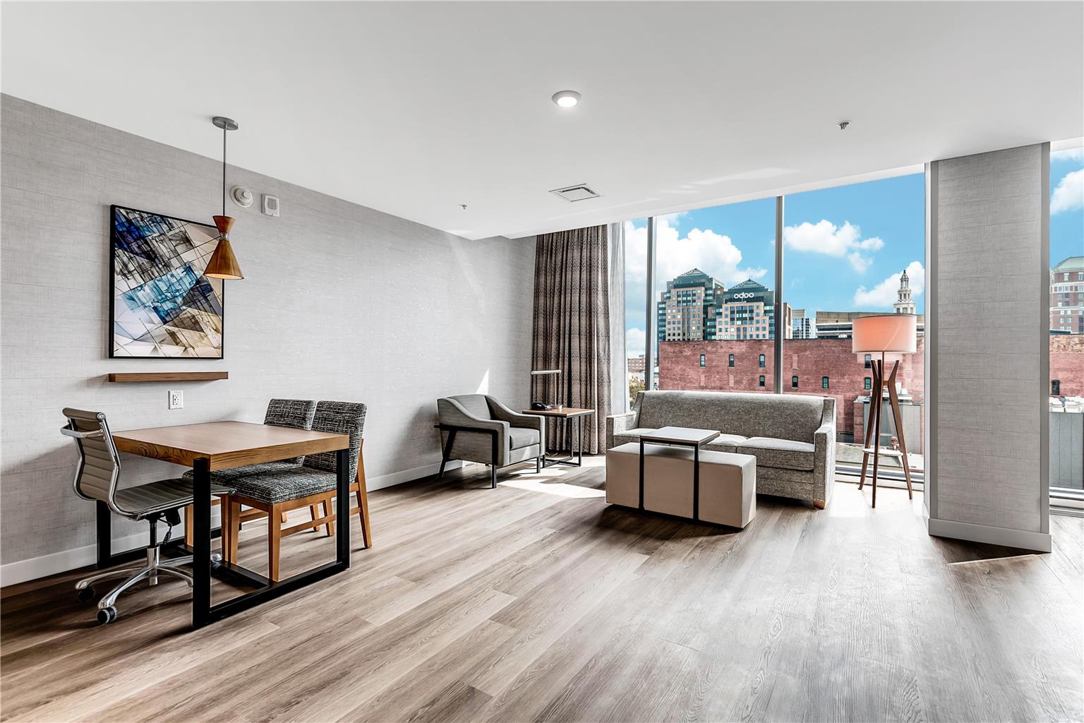 Фото Embassy Suites Buffalo