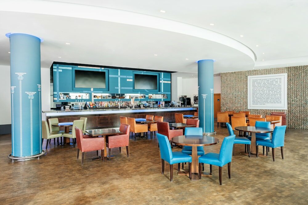 Фото Radisson RED London Twickenham