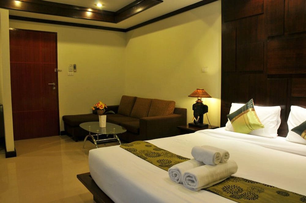 Фото Boonjumnong Modern Apartment