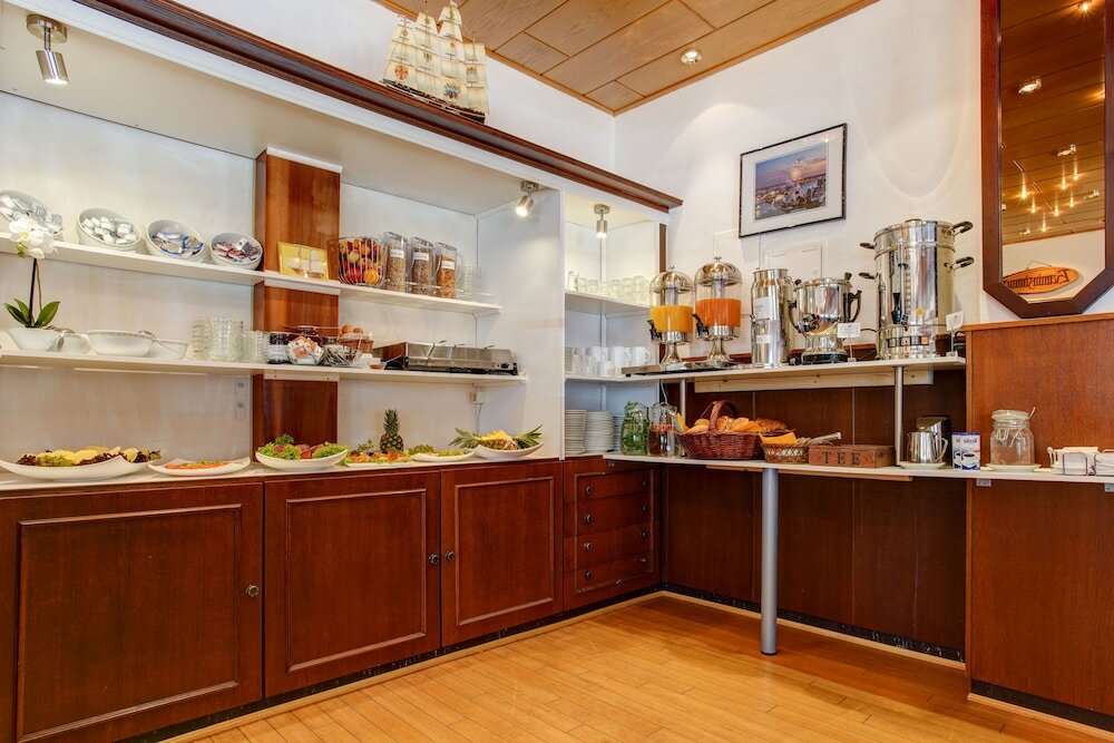 Фото Hotel Elbinsel