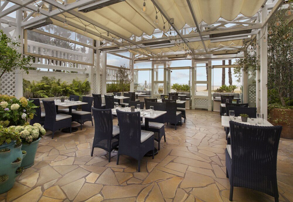 Фото Shutters on the Beach