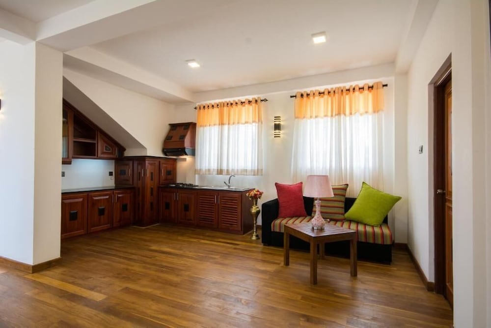 Фото Hill Pride City Hotel