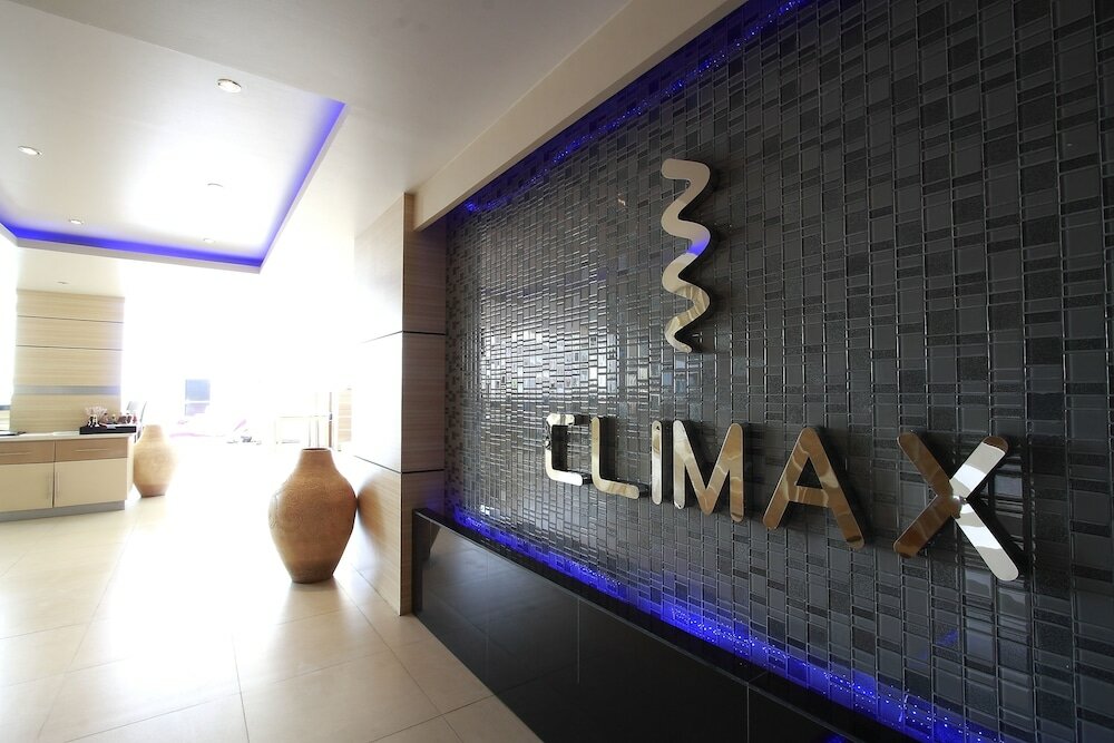 Фото Absolute Bangla Suites