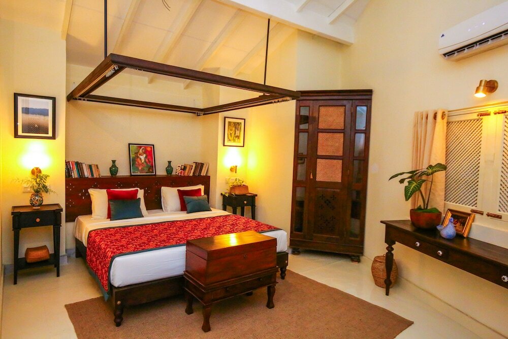 Фото The Sun House