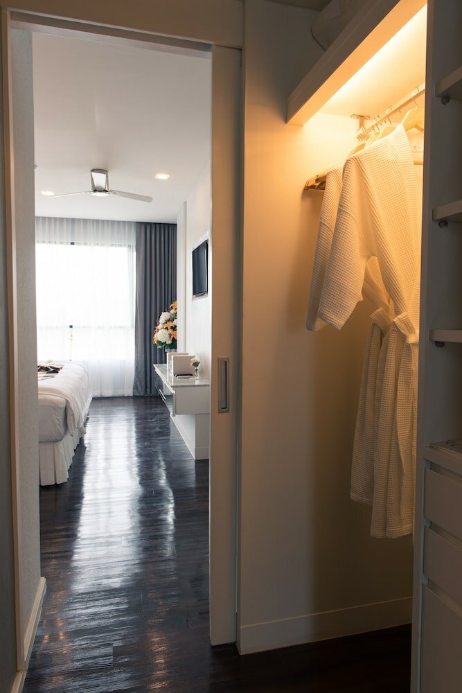 Фото Отель North Hill City Resort