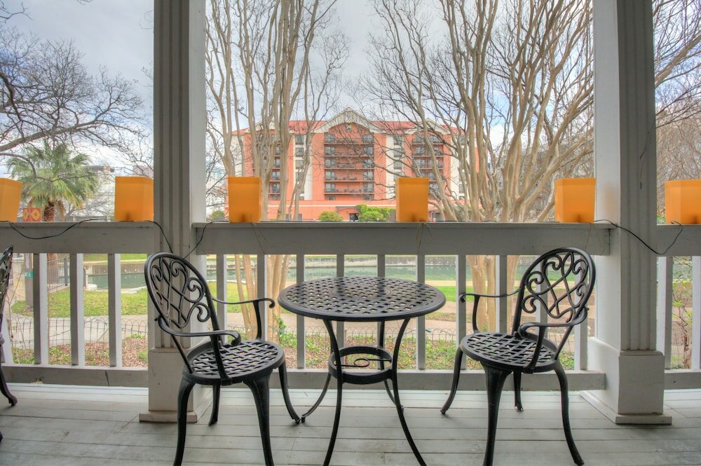 Фото Inn on the Riverwalk