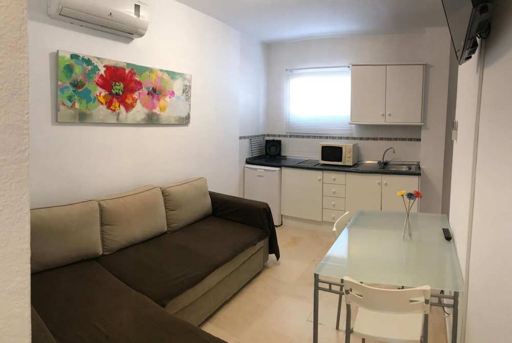 Фото Hostal Tres Soles