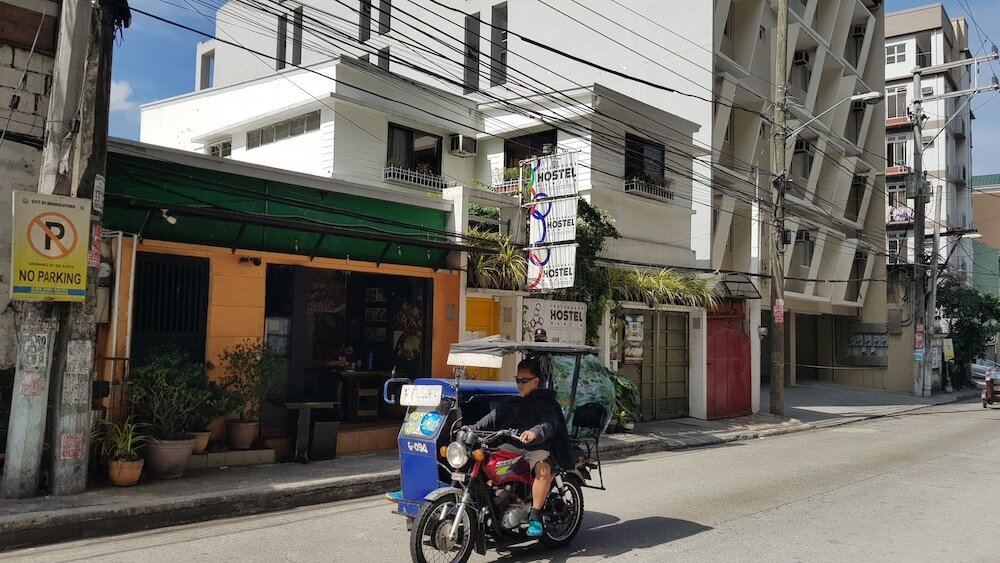 Фото Crossroads Hostel Manila