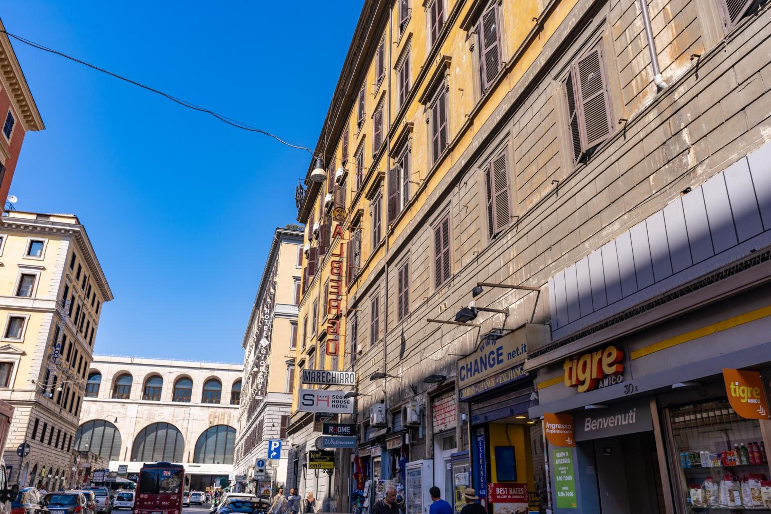 Фото отеля 3