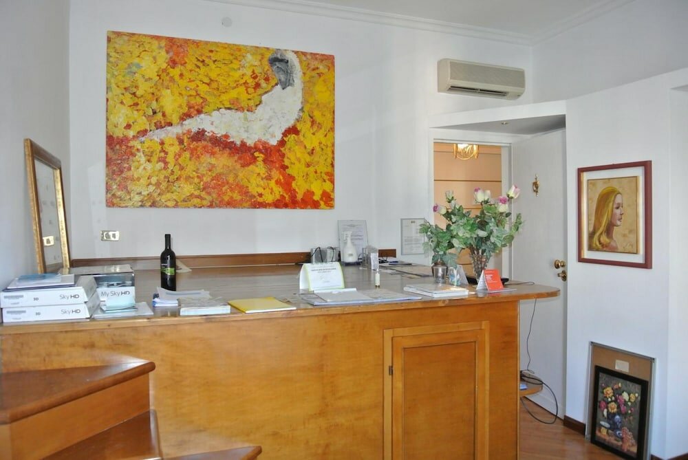 Фото Le Petit Real