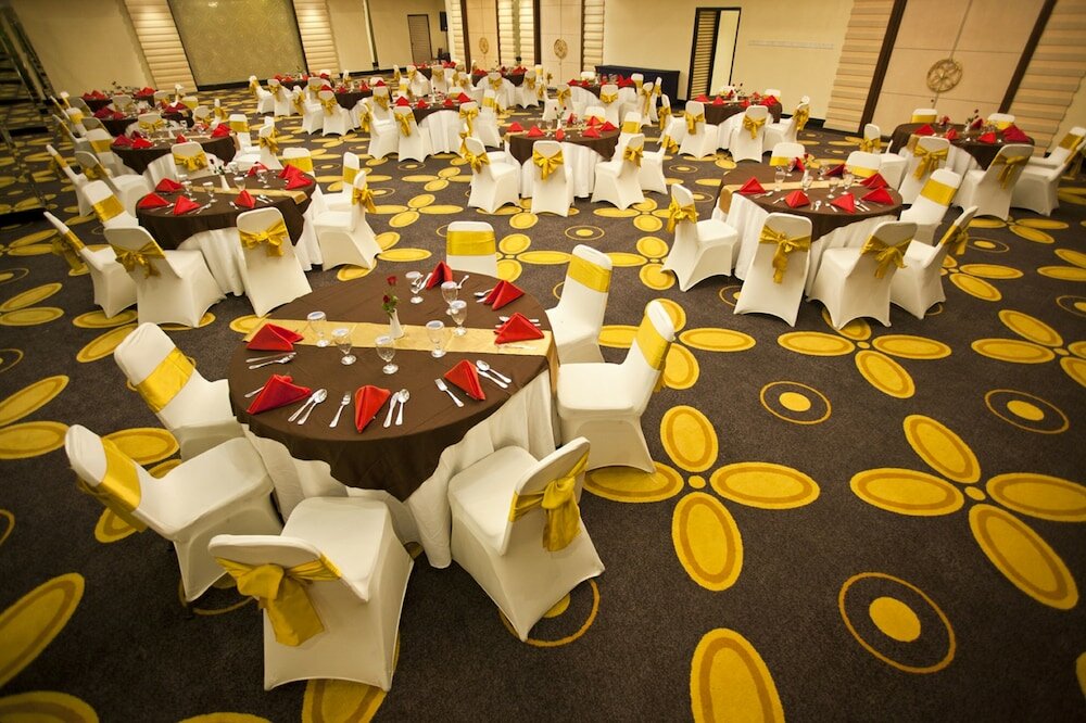 Фото Hotel New Saphir Yogyakarta