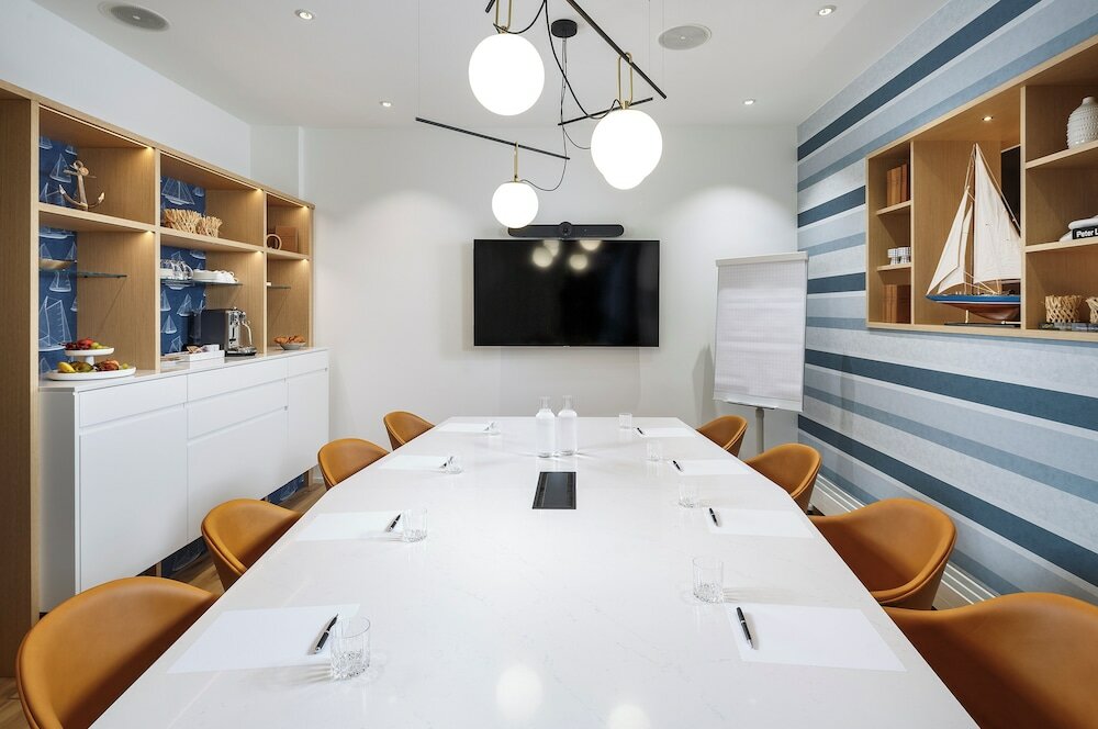 Фото Opera Hotel Zurich