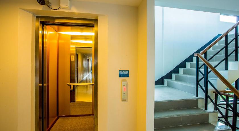 Фото Sleep Whale Hotel