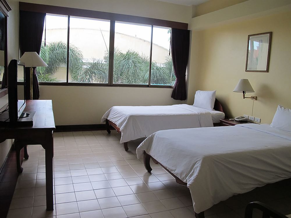 Фото Mae Pim Resort Hotel