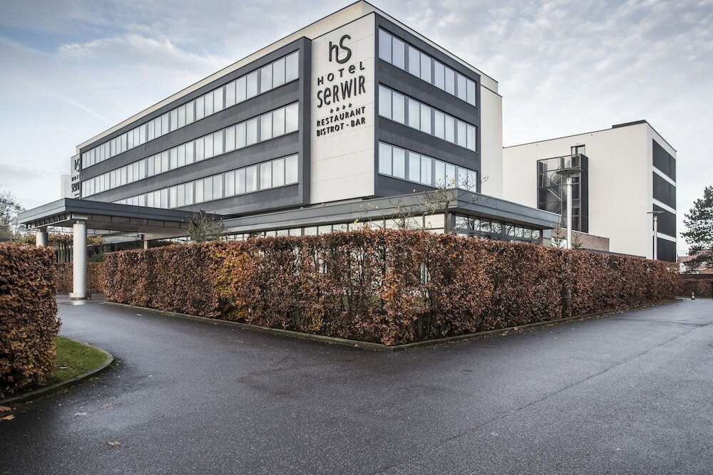 Фото Hotel Serwir