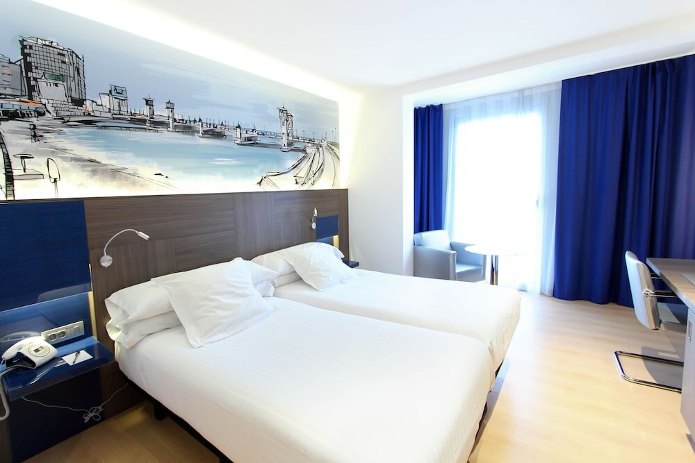 Фото Eurostars Blue Coruña