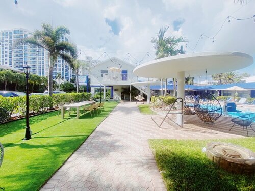 Гостиница Sea Steps Suites в Помпано Бич