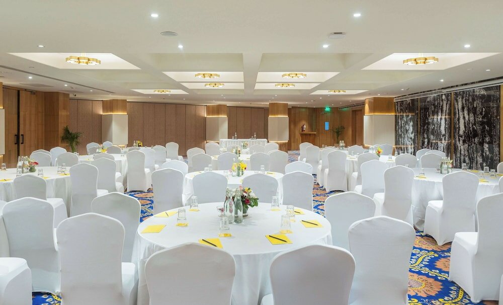 Фото Golden Tulip Jaipur