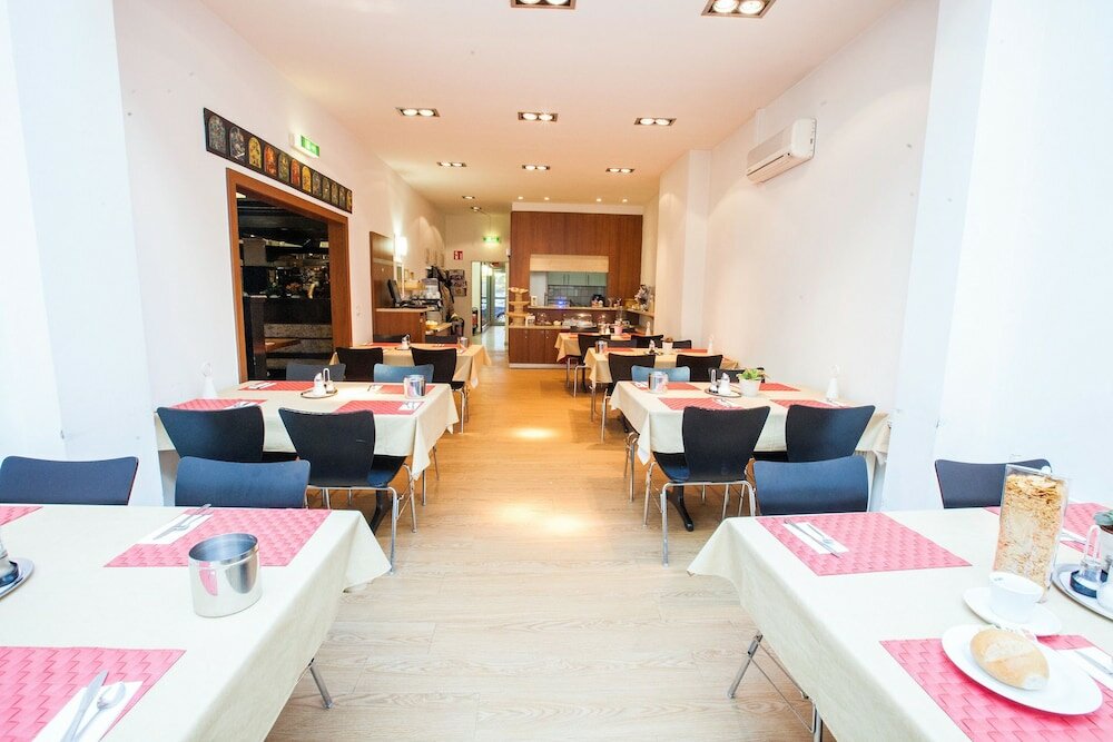 Фото Hotel Munchner Hof