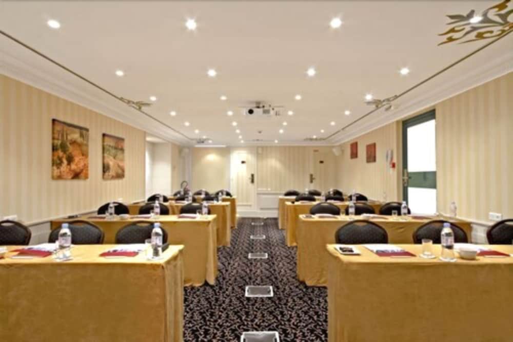 Фото Golden Tulip Cannes Hotel De Paris