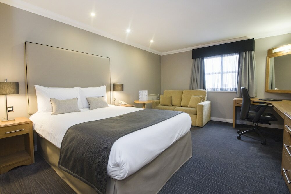 Фото Worcester Whitehouse