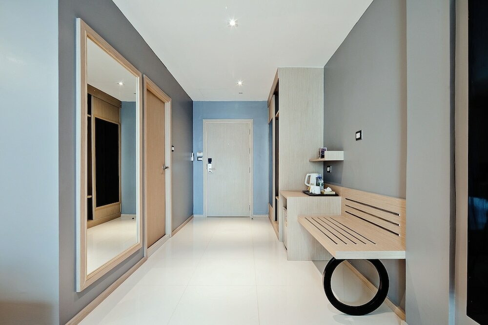 Фото Three Sukhumvit Hotel